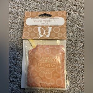 NWT New in package scentsy scent authentic baker apple pie sachet